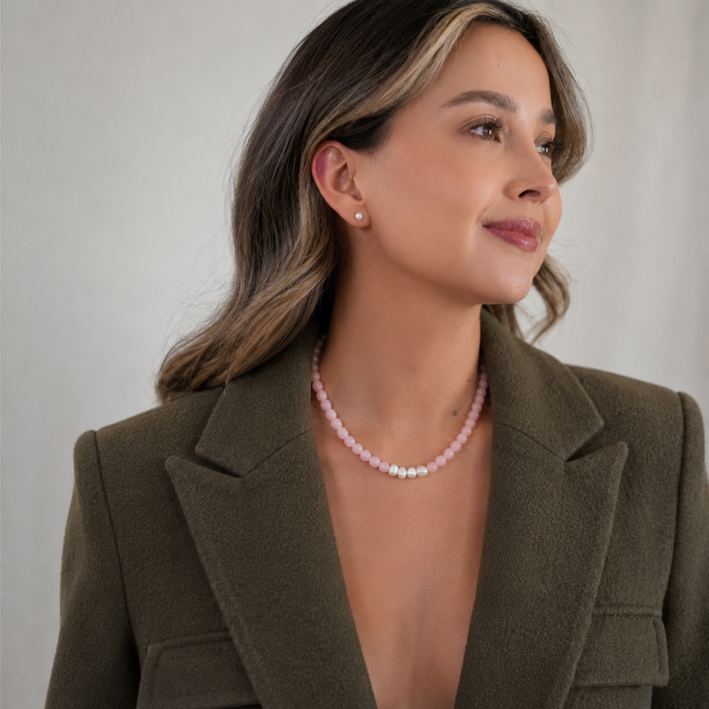 COLLAR CUARZO ROSA CON PERLAS DE RÍO
