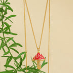 Collar Micelio Muscaria bronce baño de oro 24K.