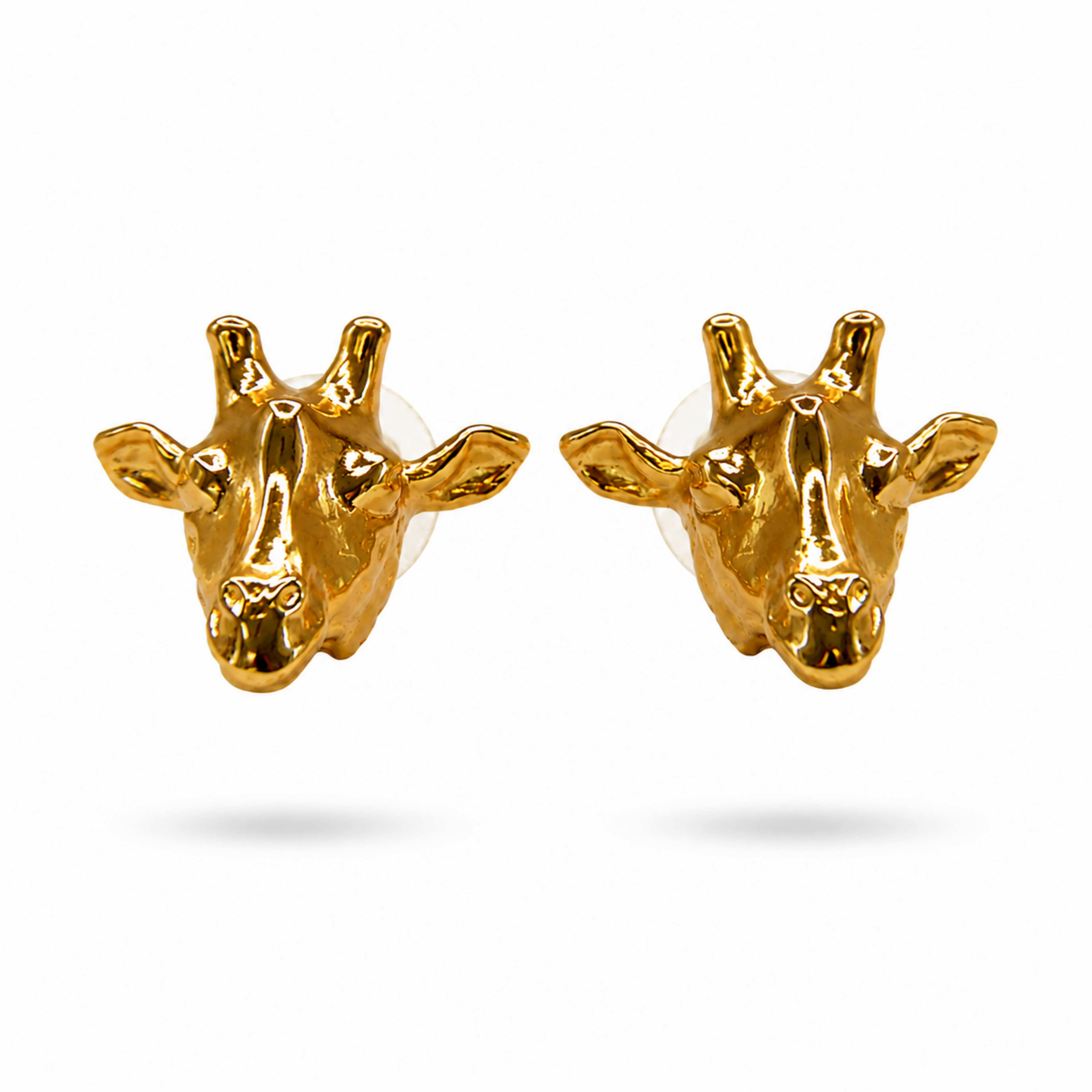 Aretes tipo topo medianos en forma de jirafa en bronce con baño de oro de 24K de Polen wear