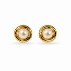 Aretes mini tipo topo Almendro con centro de perla y borde dorado en covergold de Polen wear